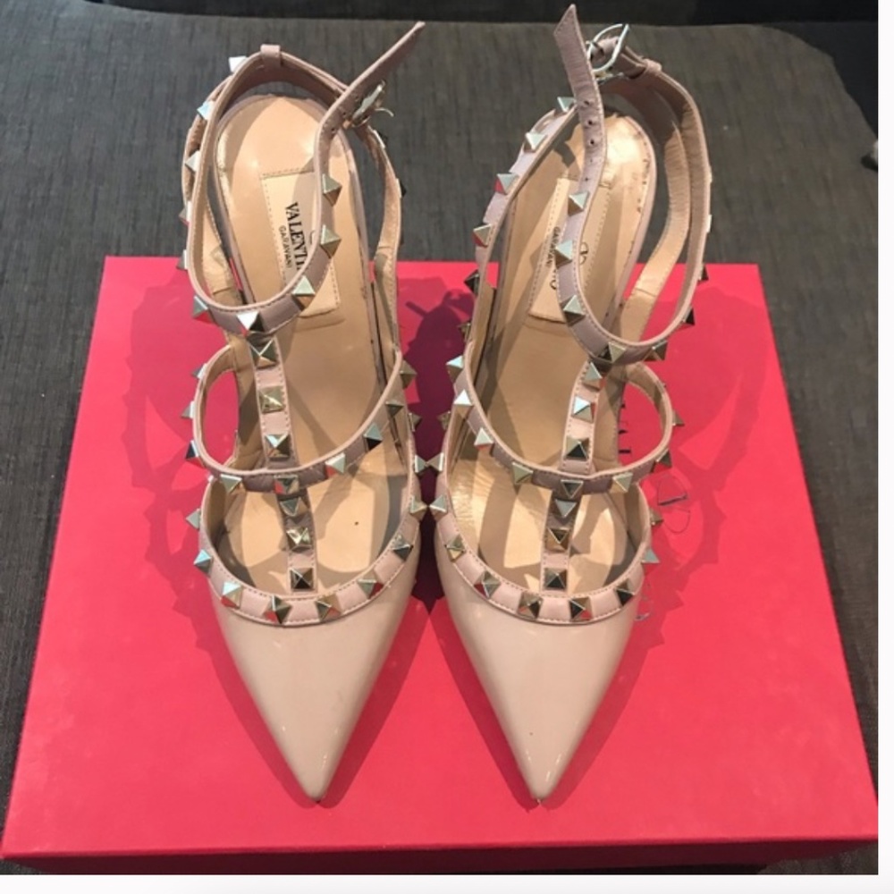 Valentino Rock Studs - Size 8